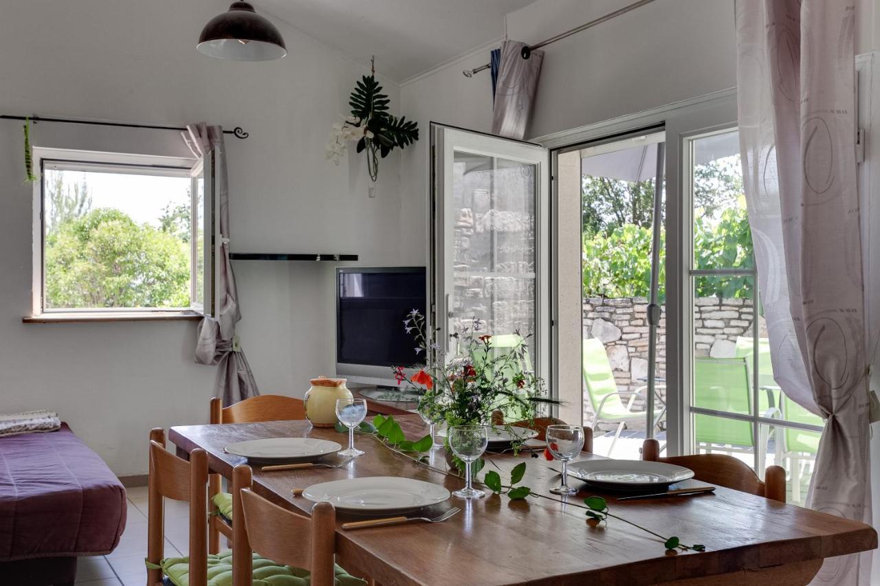 Apartments La Vieille Source Saint-Martin-dʼArdèche Екстериор снимка