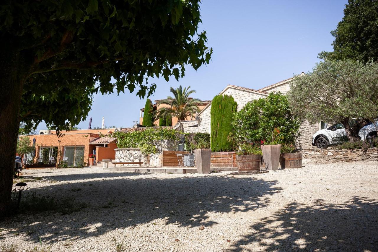 Apartments La Vieille Source Saint-Martin-dʼArdèche Екстериор снимка