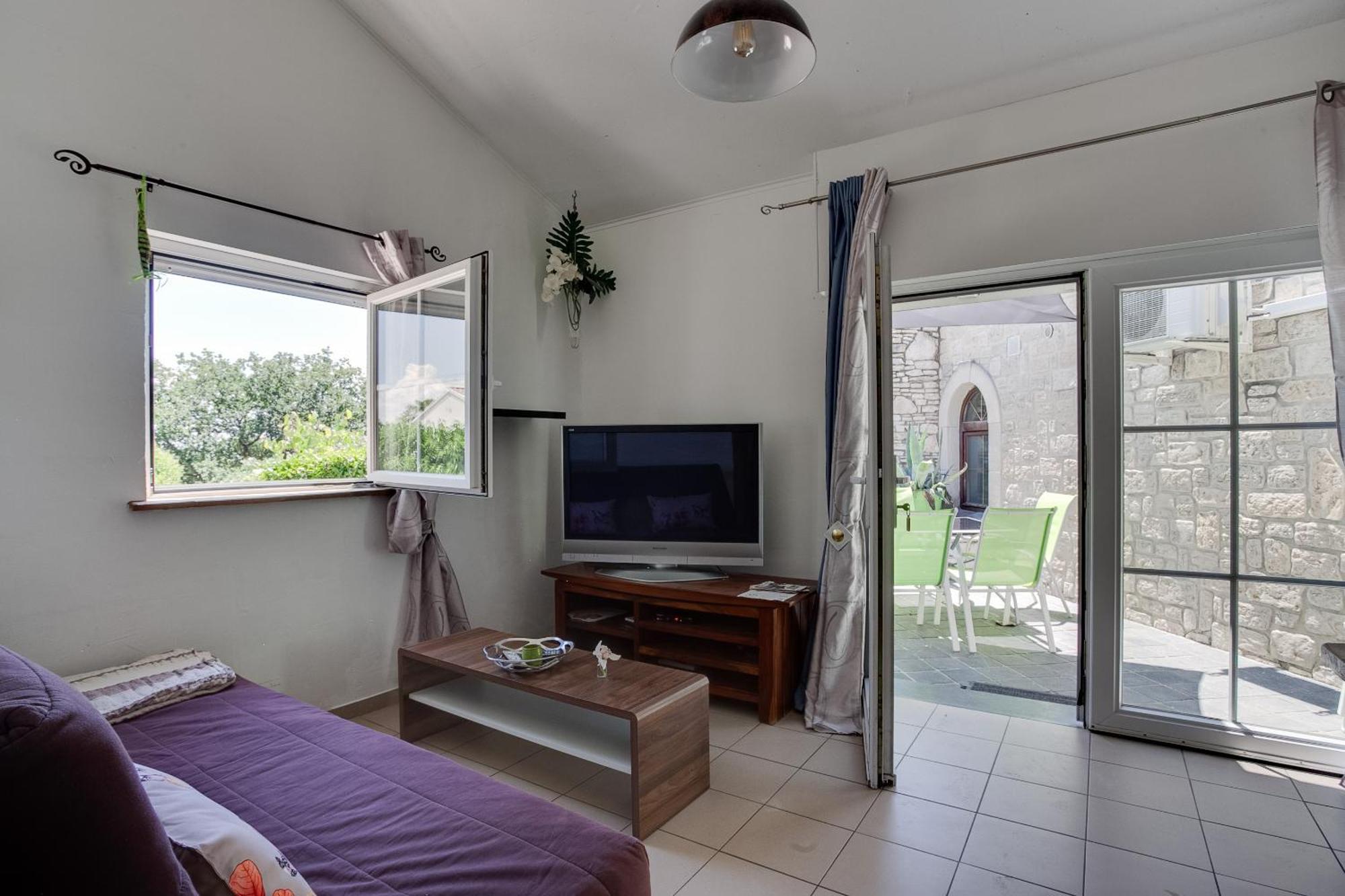 Apartments La Vieille Source Saint-Martin-dʼArdèche Екстериор снимка